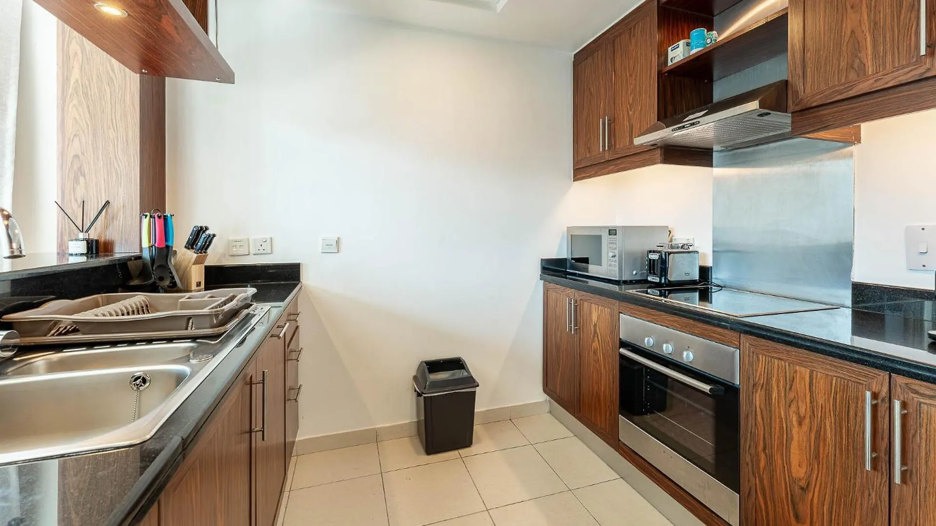 Superb 1-Bedroom Apartment With Full Burj Khalifa View - 5-Min Walk To Dubai Mall