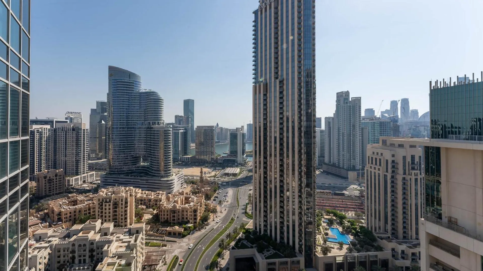 Superb 1-Bedroom Apartment With Full Burj Khalifa View - 5-Min Walk To Dubai Mall